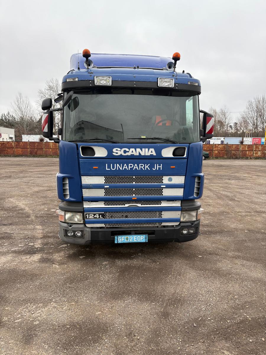 Scania 124L400