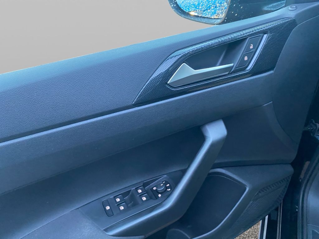 Fahrzeugabbildung Volkswagen Taigo 1.0 TSI Life *3 Jahre Anschlussgarantie*