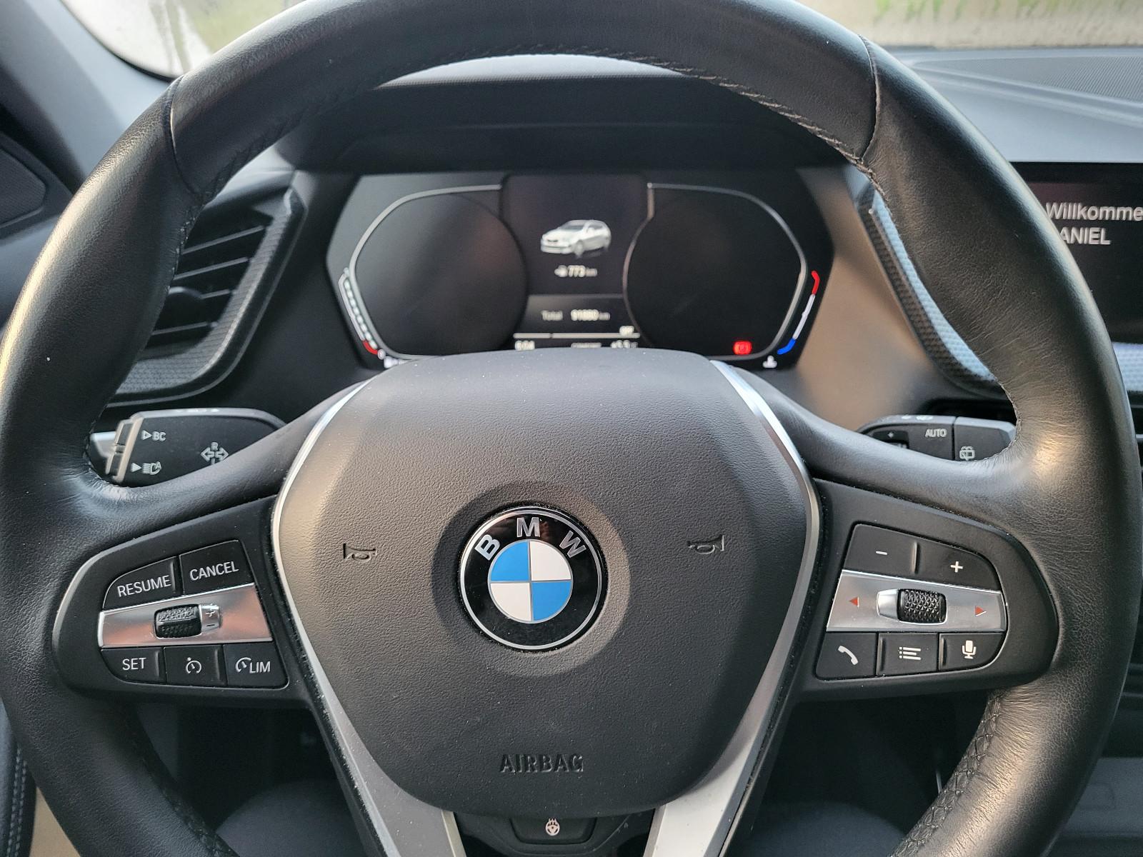 BMW 120d xDrive Sport Line > AT-Motor mit 12.548Km  