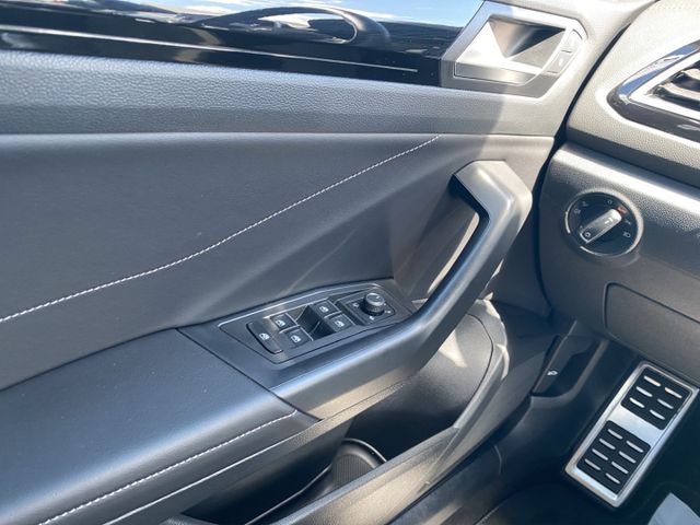 T-Roc 1.5 TSI R-Line DSG AHZV LED PDC Rückfahrka