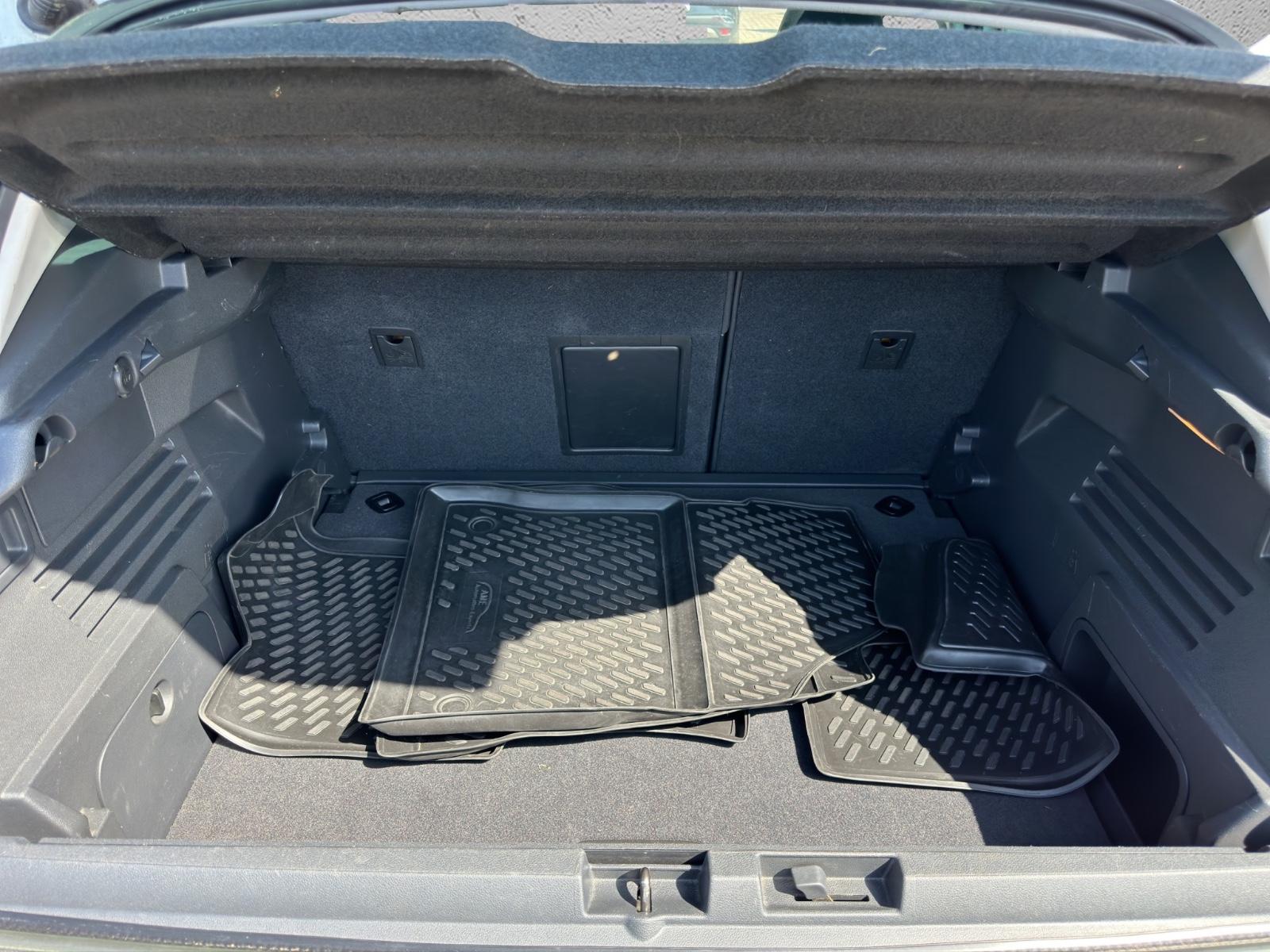 Peugeot 3008 Style*Pano*PDC*Head-Up*Tempomat*