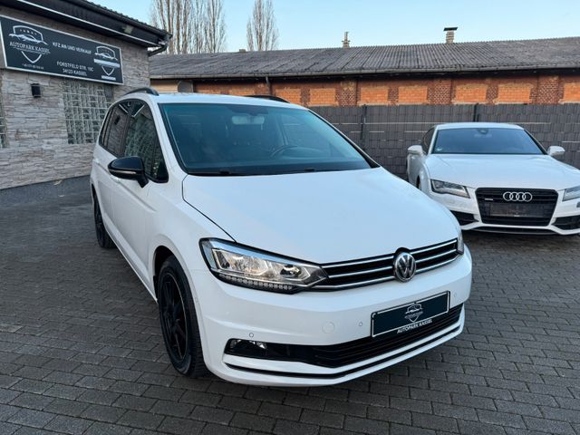 Volkswagen Touran R LINE*NAVI*LEDER*7-SITZER*NAVI*