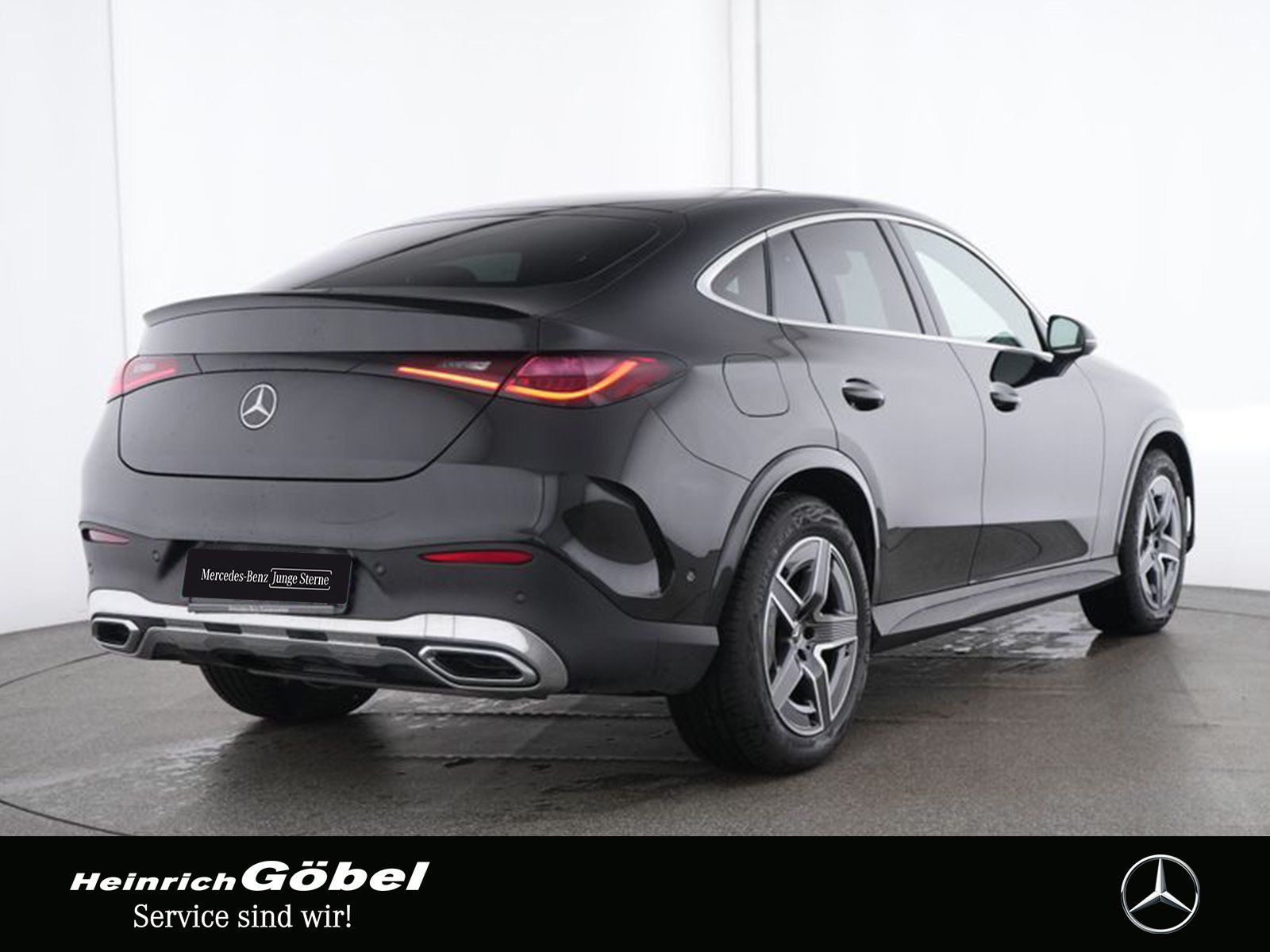 Fahrzeugabbildung Mercedes-Benz GLC 300 4M AMG+PANO+AHK+MEMORY+LED+TOTWINKEL