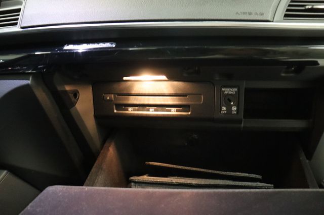 Fahrzeugabbildung Audi Q5 40 TDI Quattro S line Competition|PANO| 360°|