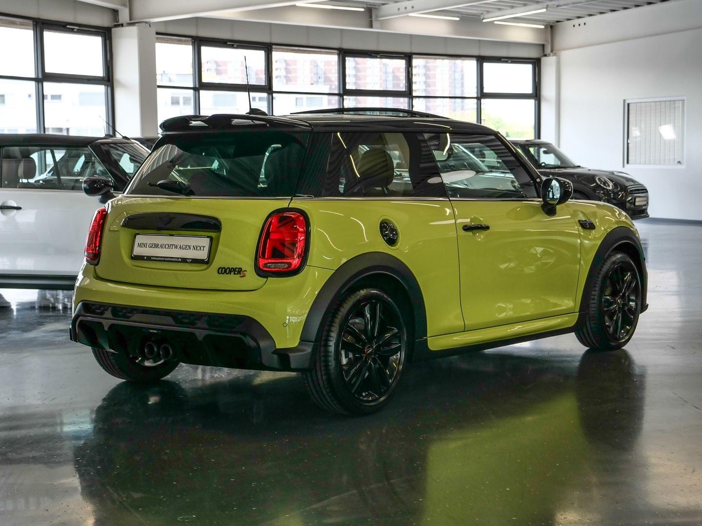 MINI Cooper S JCW Trim Aut Nav LED Pano Komfzg RFK