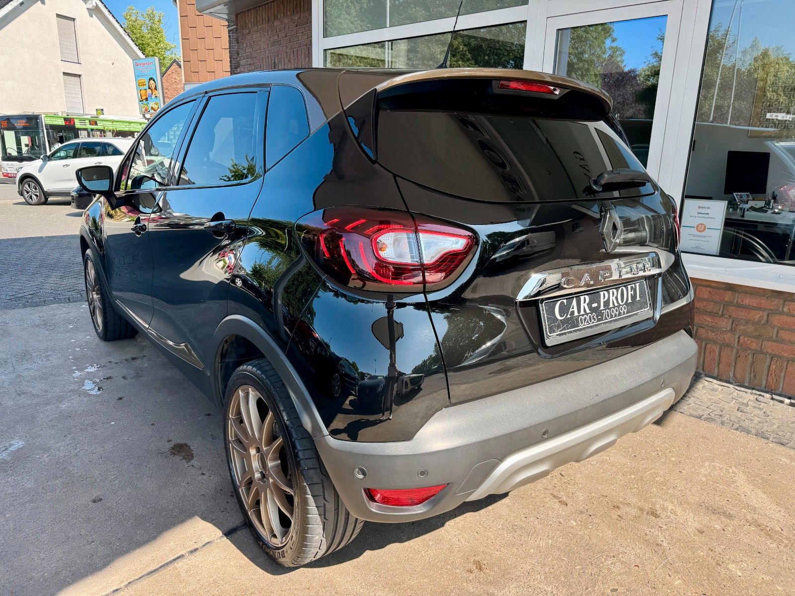 Fahrzeugabbildung Renault Captur Crossborder Navi/Kamera/Panorama/Leder