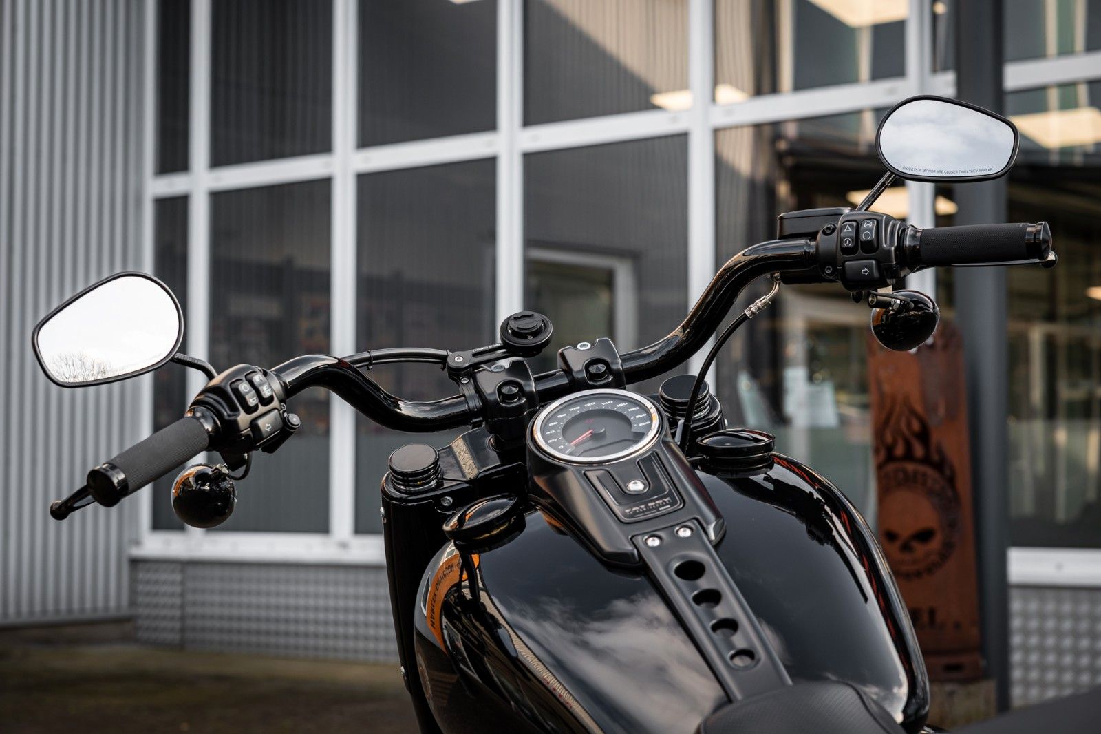 Fahrzeugabbildung Harley-Davidson Softail Fat Boy 30th Anniversary -Jekill & Hyde-