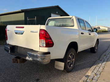 Toyota Hilux - 8