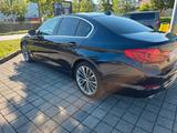 BMW 540d xDrive A - - blaue BMW 540