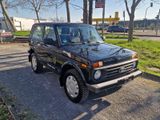 Lada Taiga Urban 4x4. 25.000 km /Hohlraumversiegelung