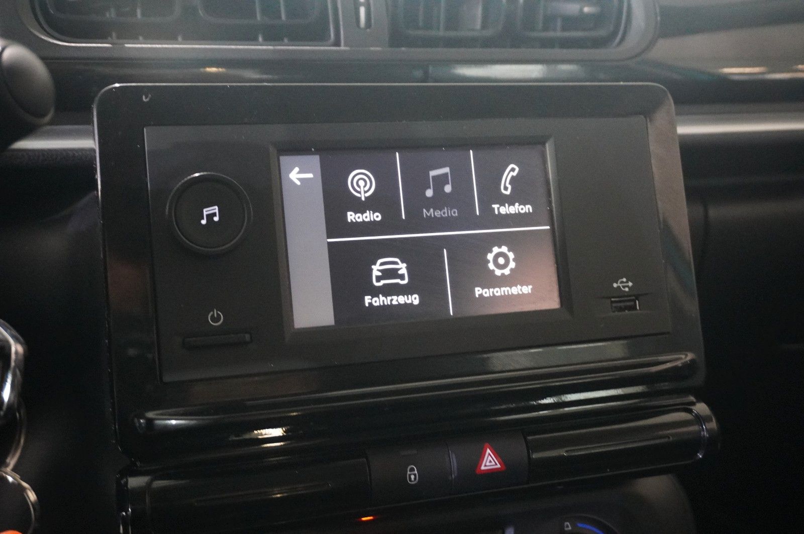 Fahrzeugabbildung Citroën C3 1.2 FEEL 5-TÜR LED/KLIMA/TEMP./USB/DAB+