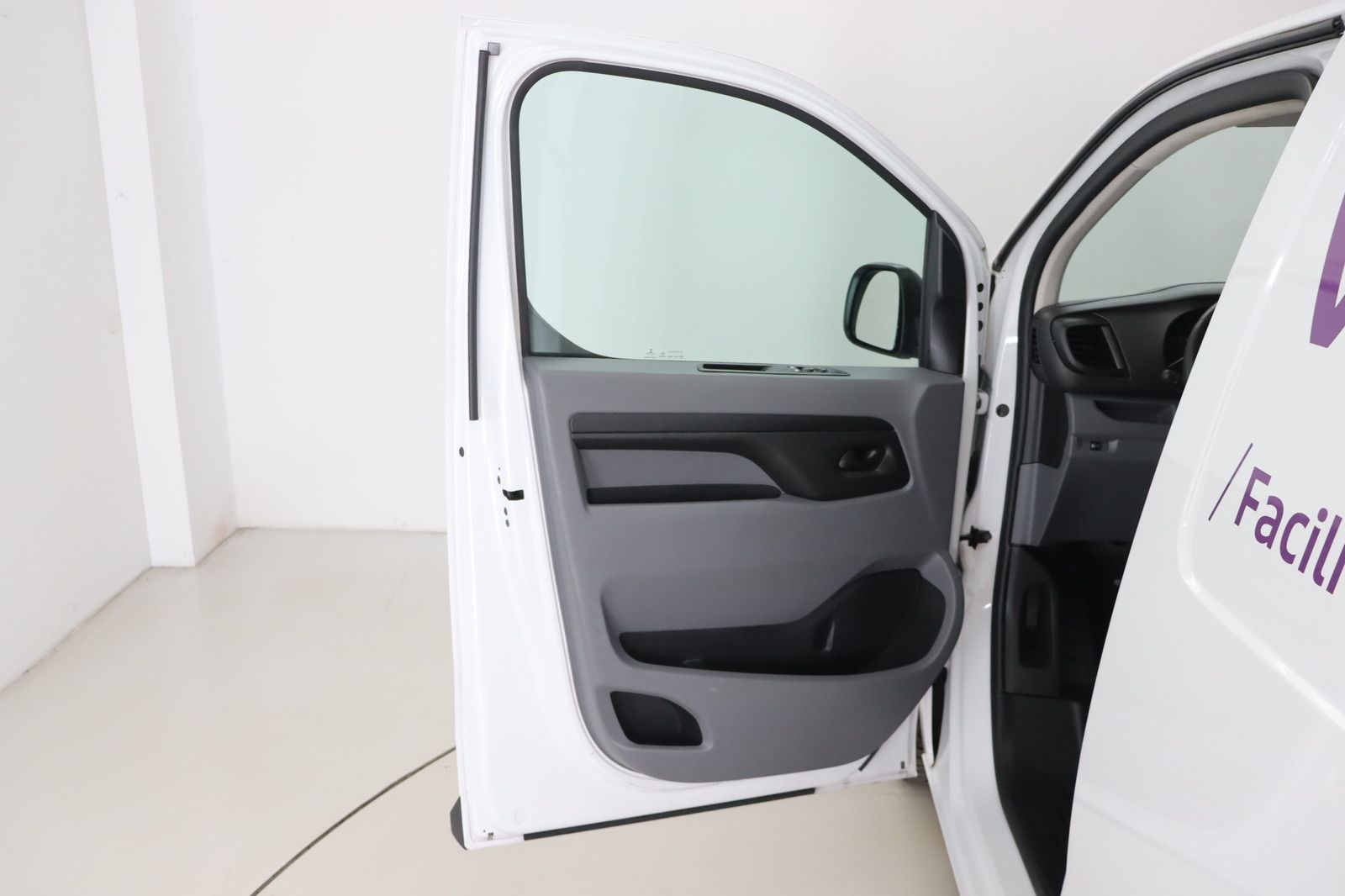 Fahrzeugabbildung Citroën Jumpy Kasten 1.5 HDi L2H1 Klima 1.Hand