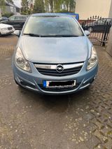 Opel Corsa 1.2 mit Fahrradträger - Opel Corsa: mit Fahrradträger