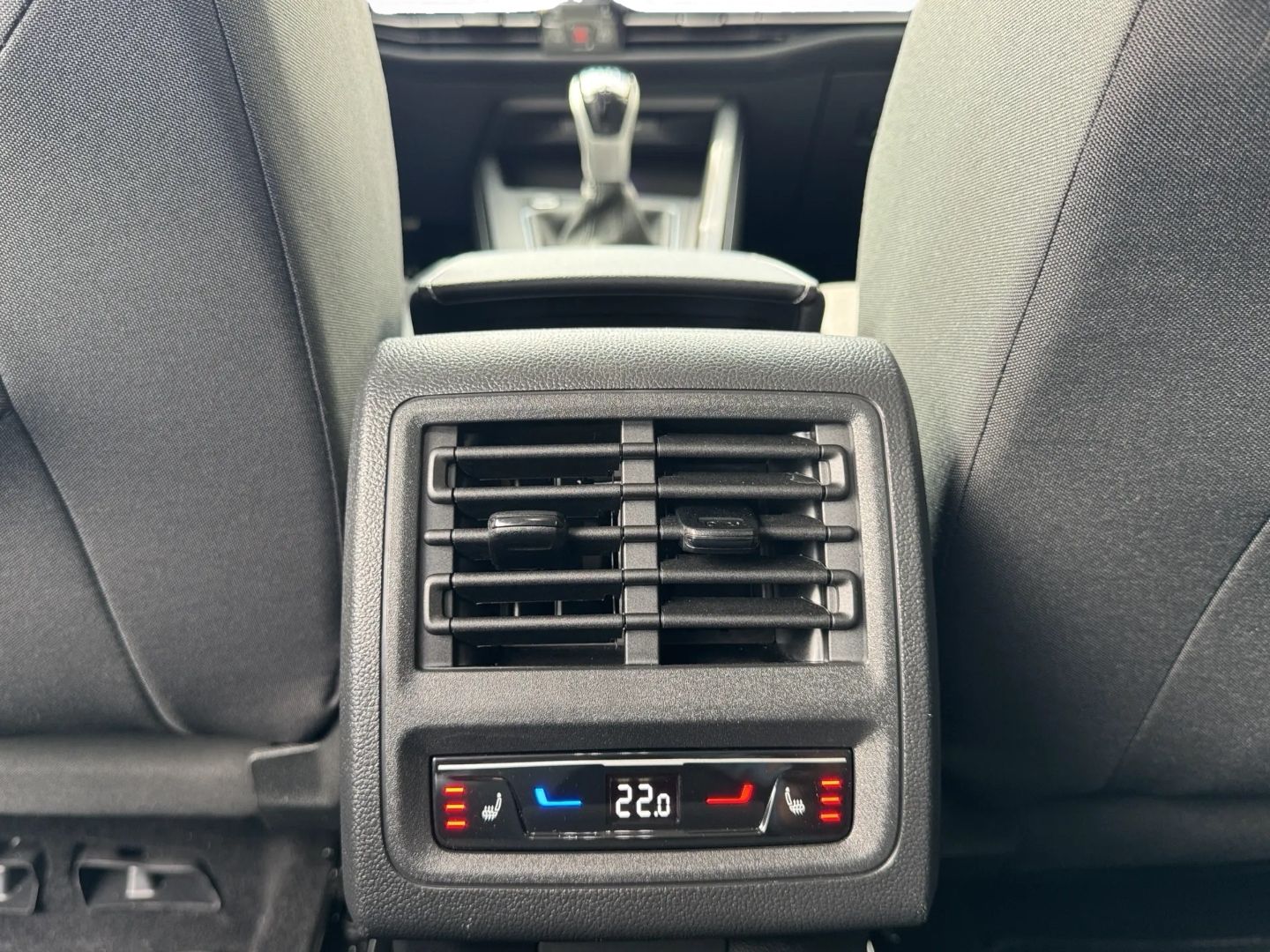 Golf VIII 1.5 TSI "ACTIVE" *STDHZG*HUD*LED*NAVI*