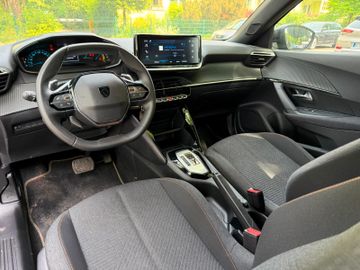 Peugeot 2008 - 12