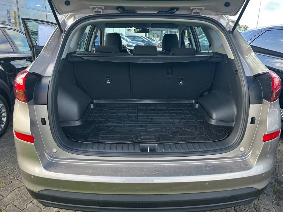Fahrzeugabbildung Hyundai TUCSON PURE Sonderkontingent Navigation