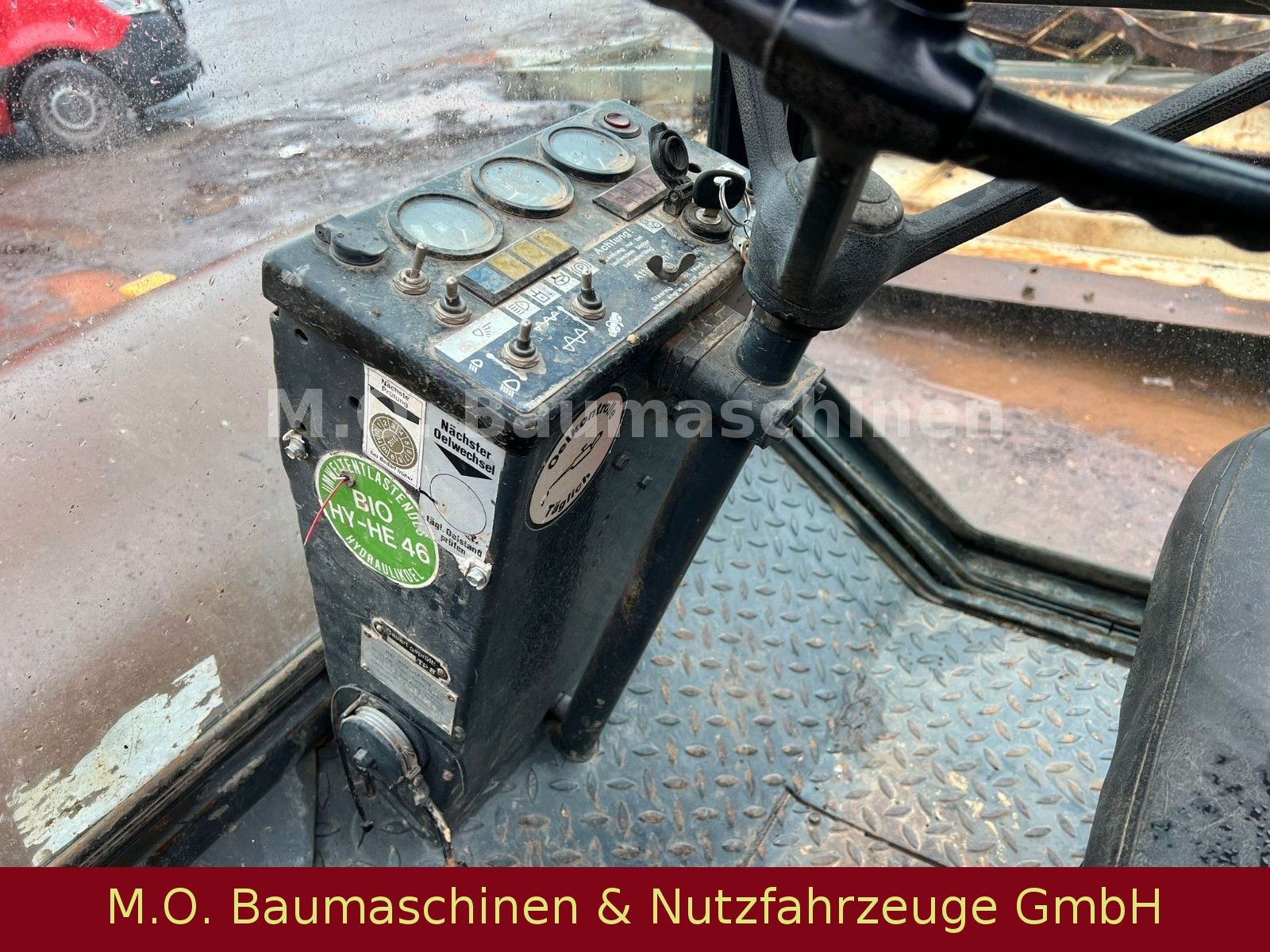 Fahrzeugabbildung ABG 160 V / 6,5 t / Walzenzug /