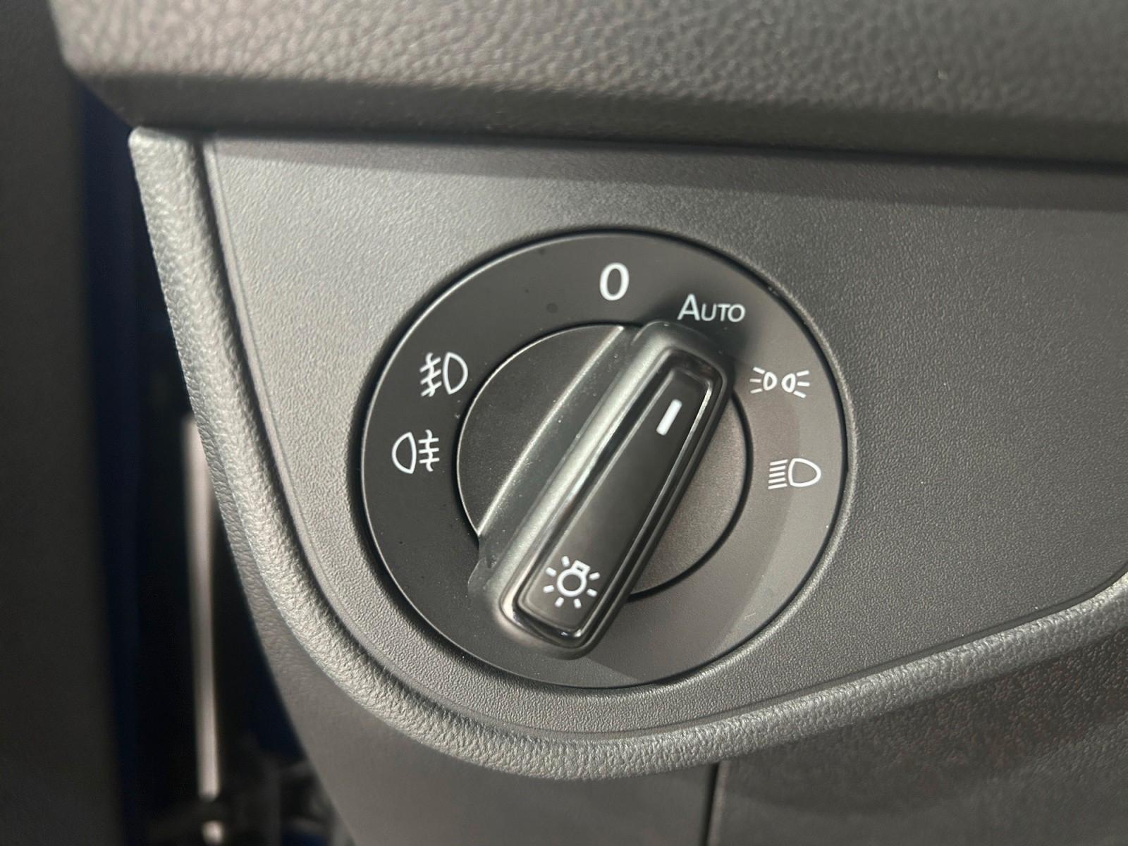Volkswagen Taigo R-Line ACC/MATRIX/KAM/NAV/DIGI/SZH/KEYLESS, миниатюра 16