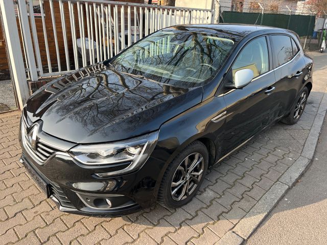 Renault Megane ENERGY TCe 130 Bose Edition