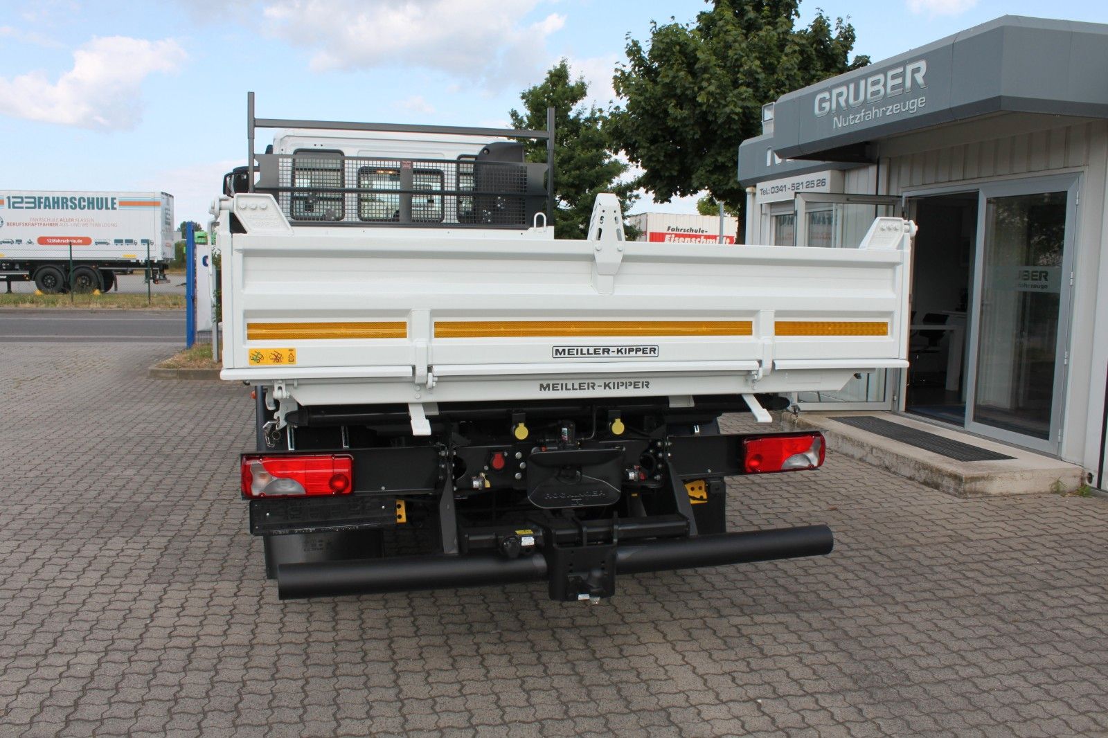 Fahrzeugabbildung Iveco EuroCargo ML80E22K neues Modell