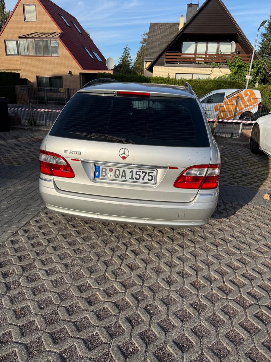 Mercedes-Benz E280 2004 — photo 5