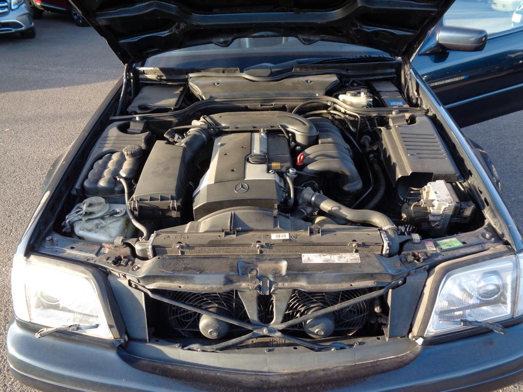 Mercedes-Benz SL 320