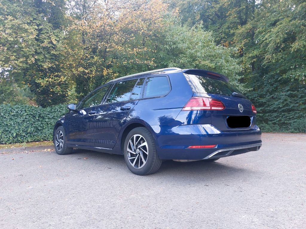 Image of Volkswagen Golf