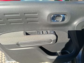 Citroën C3 Aircross Shine 1.2 PT 82 °Navi°RFK°PDC°SHZ°