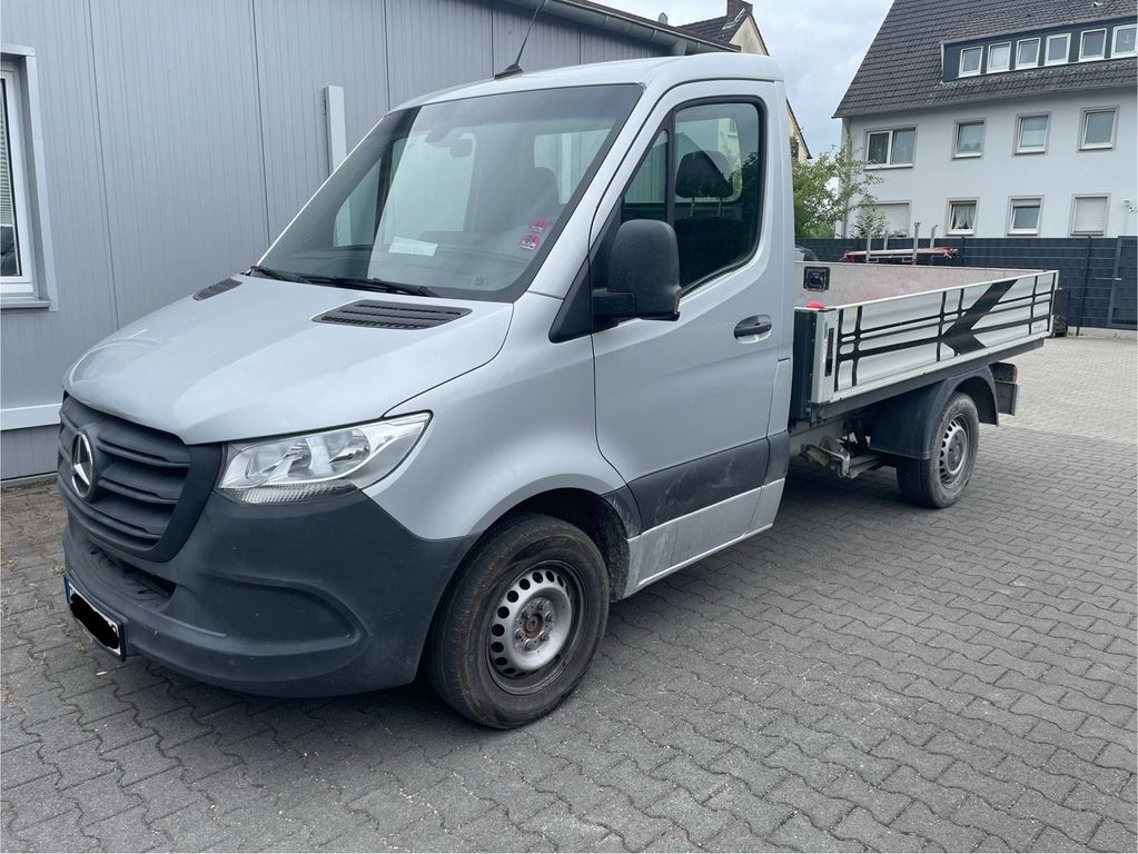 Image of Mercedes-Benz eSprinter