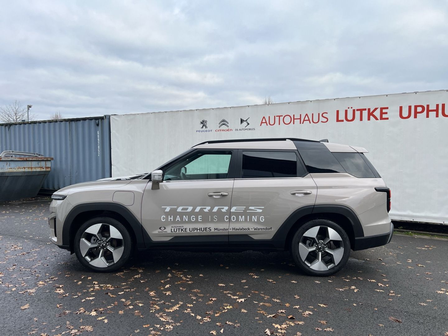 Fahrzeugabbildung KGM Torres EVX 207 PS Titanium A T 2WD Leder met.