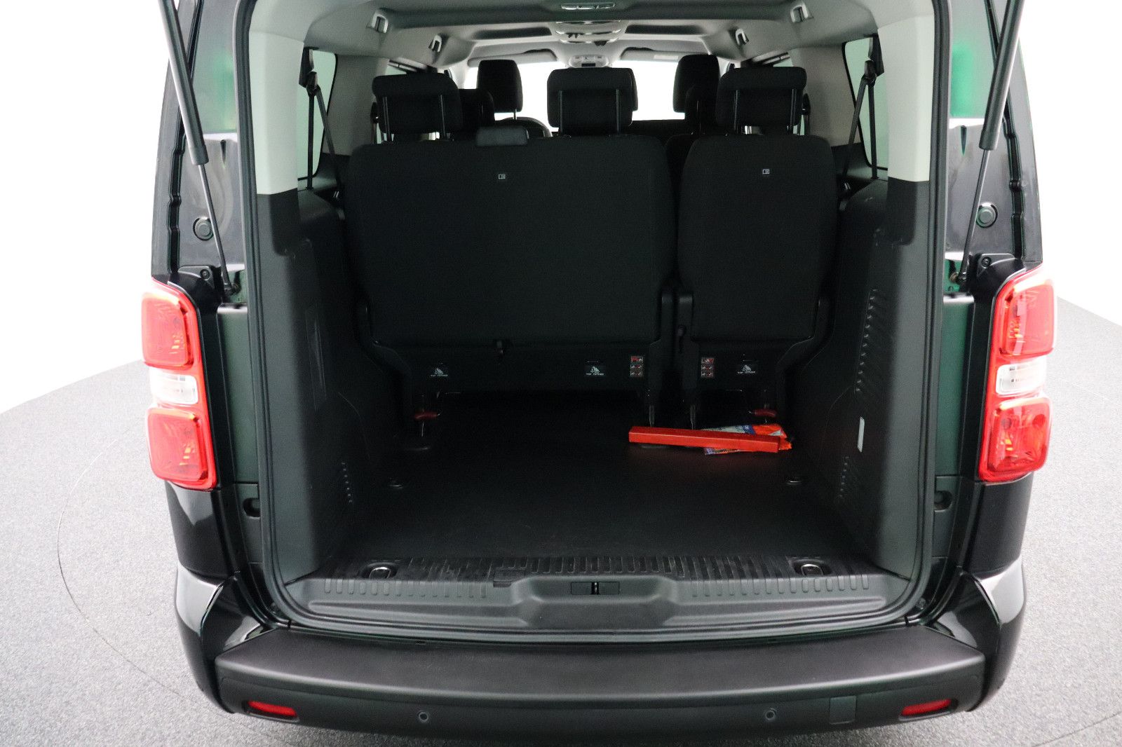 Fahrzeugabbildung Opel Zafira Life 2.0 AT Edition XL L3 9-Sitzer
