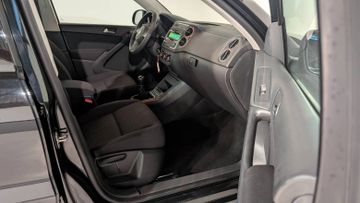 Volkswagen Tiguan - 7