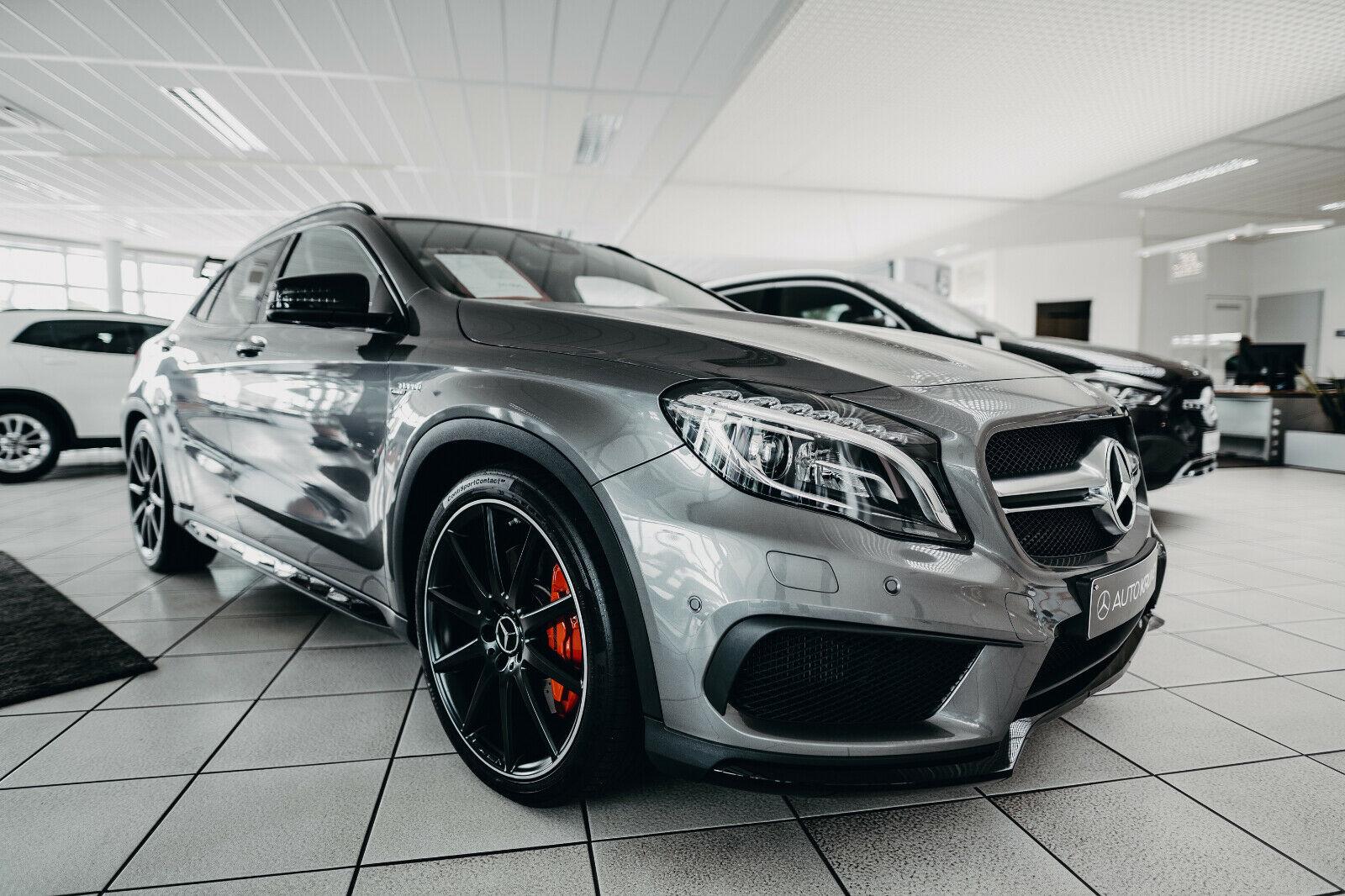 showroom-image-top