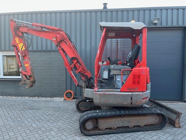 Takeuchi TB138 FR