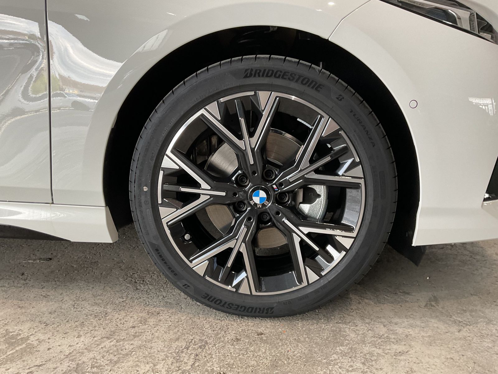 Fahrzeugeinzelansicht 16 Fahrzeugabbildung BMW 120 |Komfortzug. |AHK |elektr. Heckklappe DAB