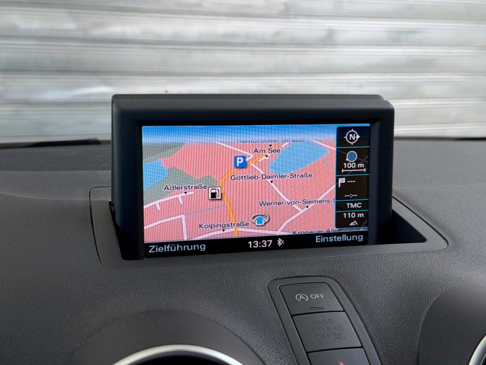 Audi A1 attraction*Navi*SHZ*PDC*Tempomat*