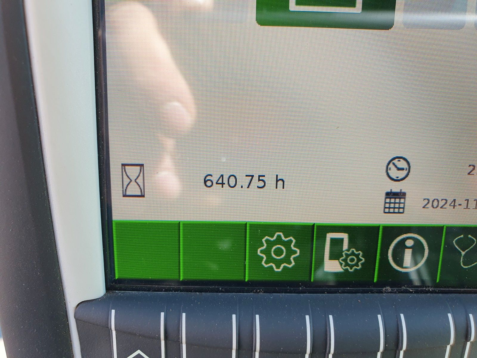Fahrzeugabbildung Sennebogen 718 / inkl. Albach Fällzange / nur 640h!