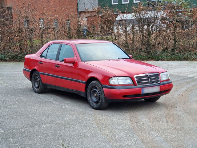 Mercedes-Benz C200 C220