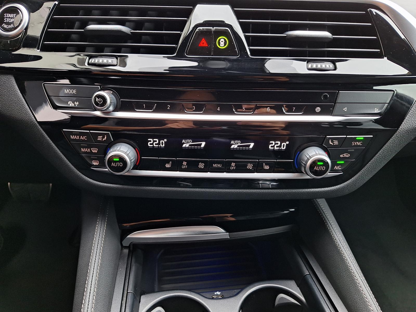 BMW 520d Touring M Sport xDrive Matrix|Vollleder|Sha