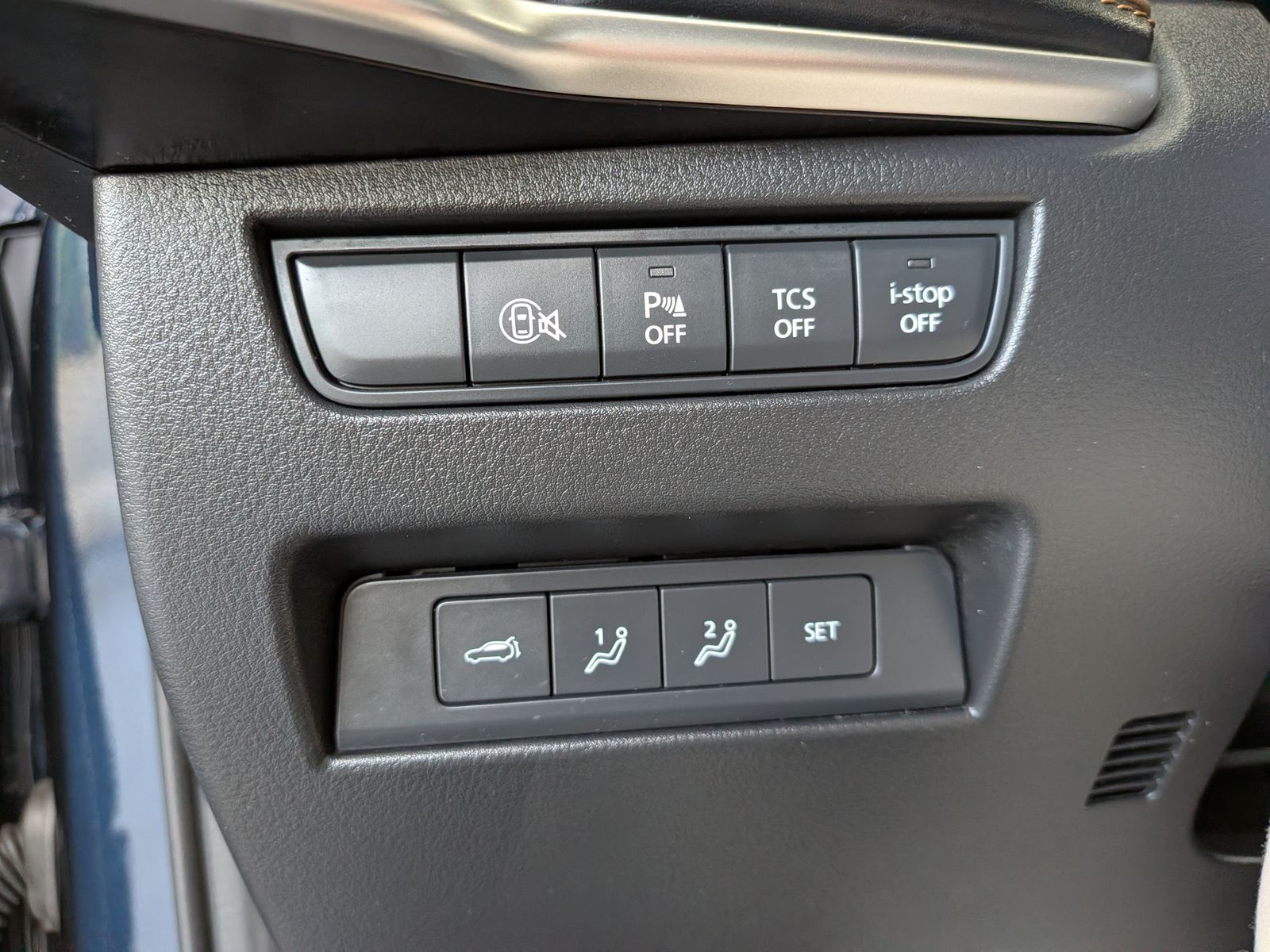 Fahrzeugabbildung Mazda CX-60 e-SKYACTIV-D254 HOMURA+ AWD Pano HUD Bose