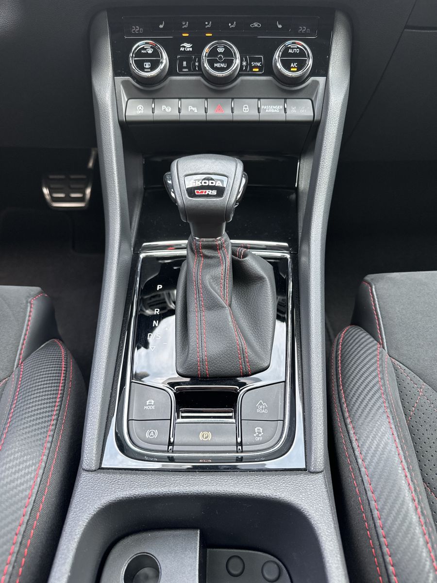 Fahrzeugabbildung SKODA Kodiaq 4x4 RS NAV+MATRIX+AHK+ACC+KAM+PANO+20ZOLL