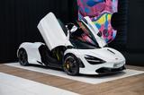 McLaren 720S - weiße McLaren 720S