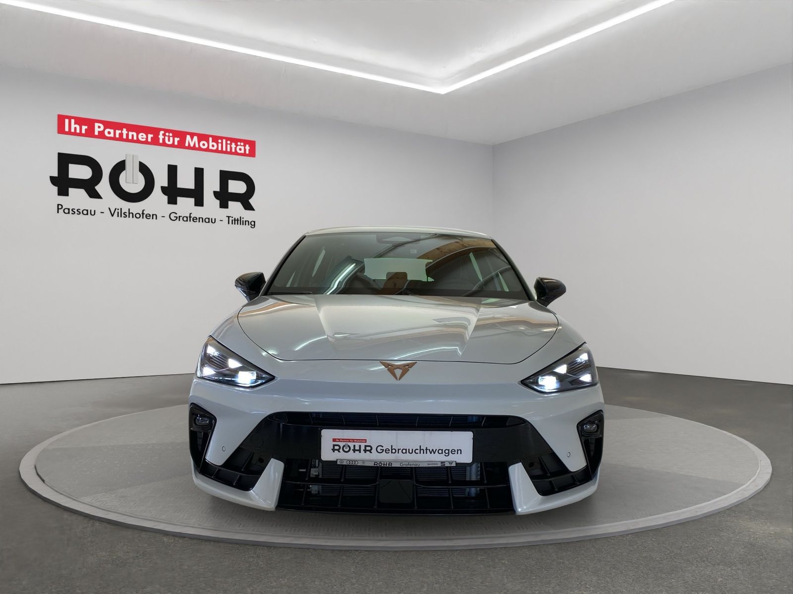 Cupra Leon 1.5 eTSI DSG ACC Kam. LED Navi PDC SHZ Alu imagem 3