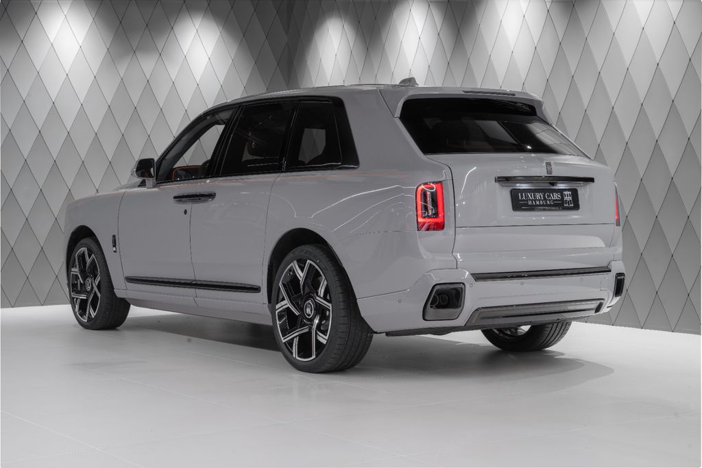 Cullinan BLACK BADGE 2026 GREY/ORANGE STARLIGHT - Bild 5