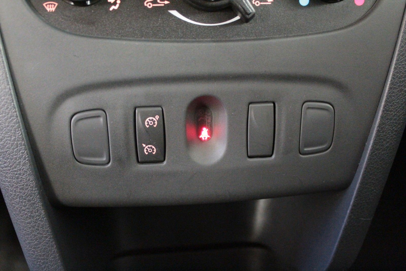 Fahrzeugabbildung Dacia Sandero TCe 90 Stepway Prestige *Media-Nav*