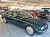 Jaguar XJ8 Super V8 in bester britischer Farbgebung - Jaguar XJR Gebrauchtwagen