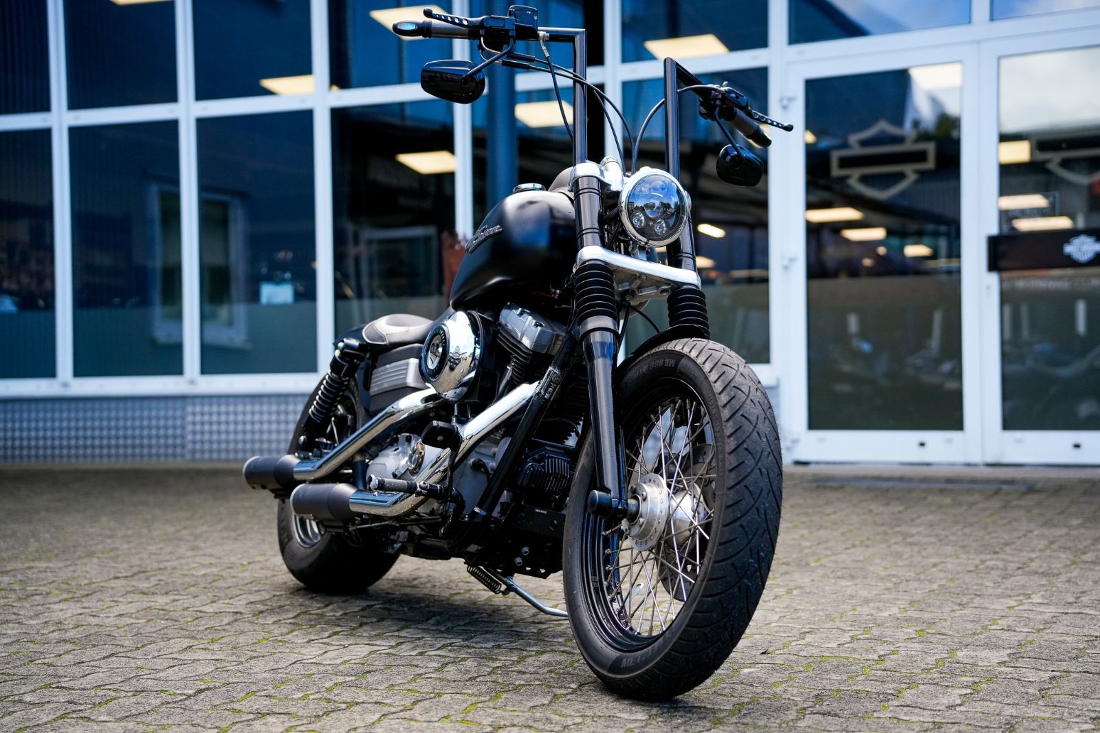 Fahrzeugabbildung Harley-Davidson FXDB Dyna Street Bob Twin Cam 96- Kesstech - Ape