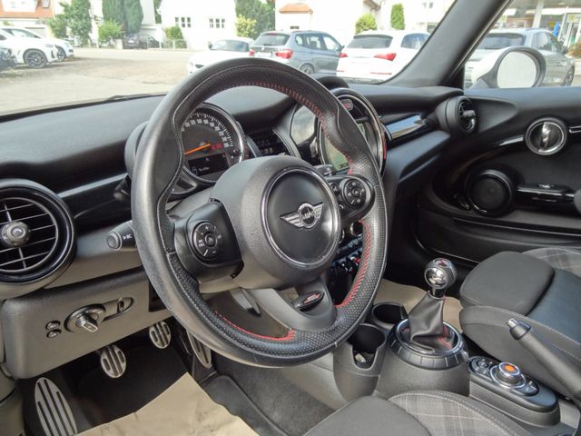 Fahrzeugabbildung MINI ONE Mini. One/JWC/Kam/Navi/Leder/