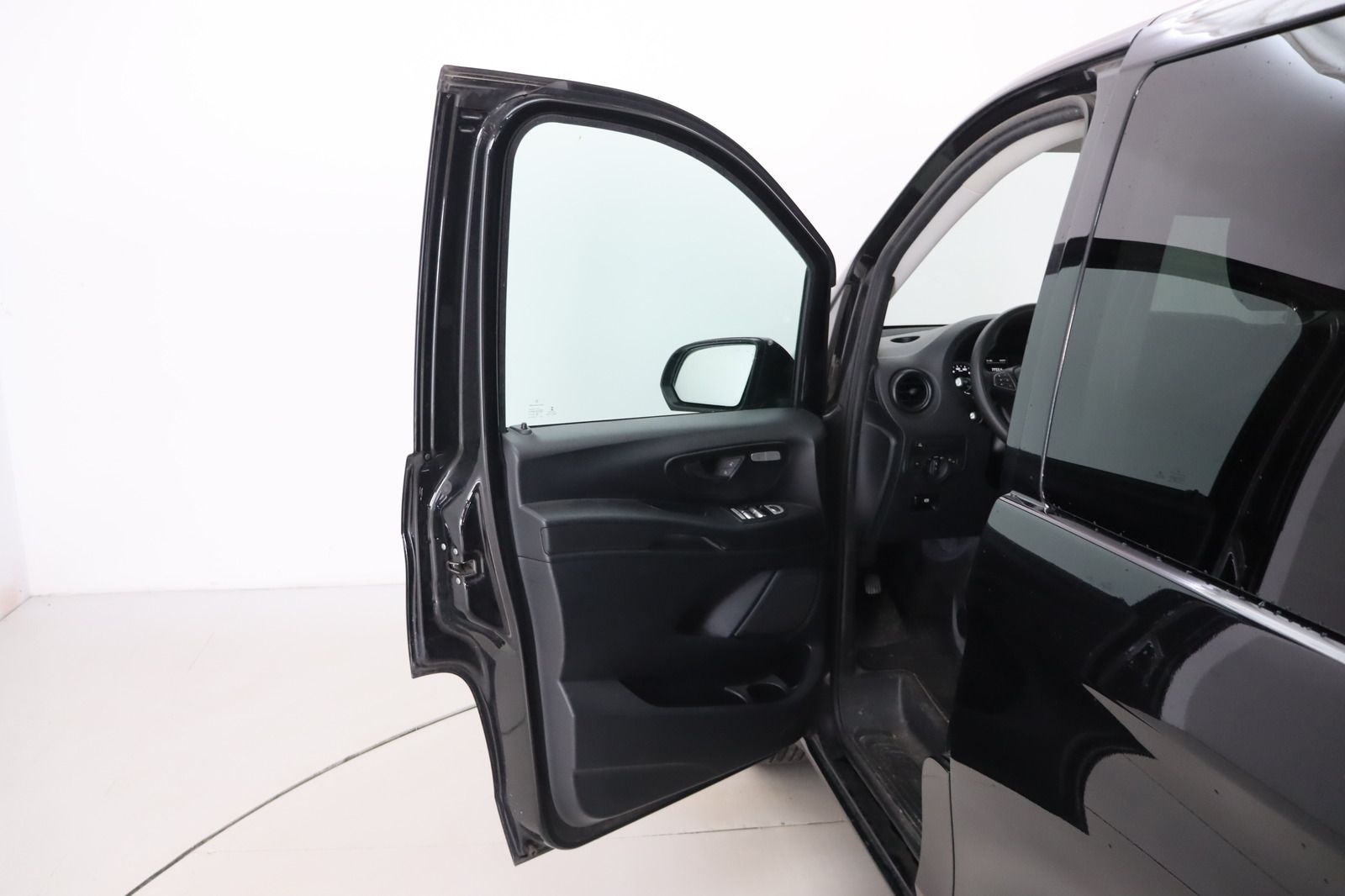 Fahrzeugabbildung Mercedes-Benz Vito Tourer 116 CDI lang Edition * 8 Sitze