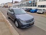 Volkswagen Tiguan Allspace Life,7Sitze,Navi,Kamera,AHK,SHZ - Volkswagen Tiguan Allspace mit Diesel-Antrieb: Van